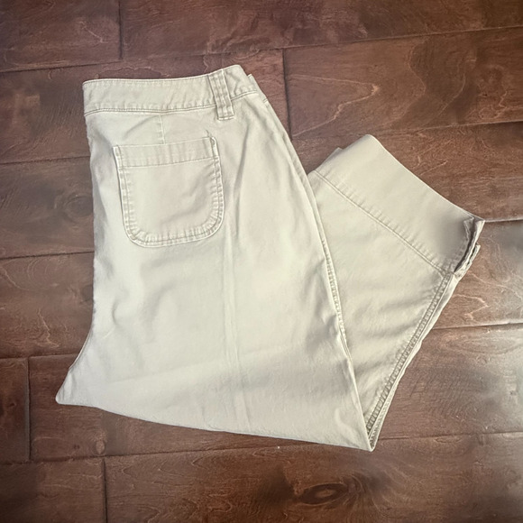 Talbots Women's Petite Classic Fit Cropped Pants 16W Khaki Flat Front Stretch - Picture 6 of 7